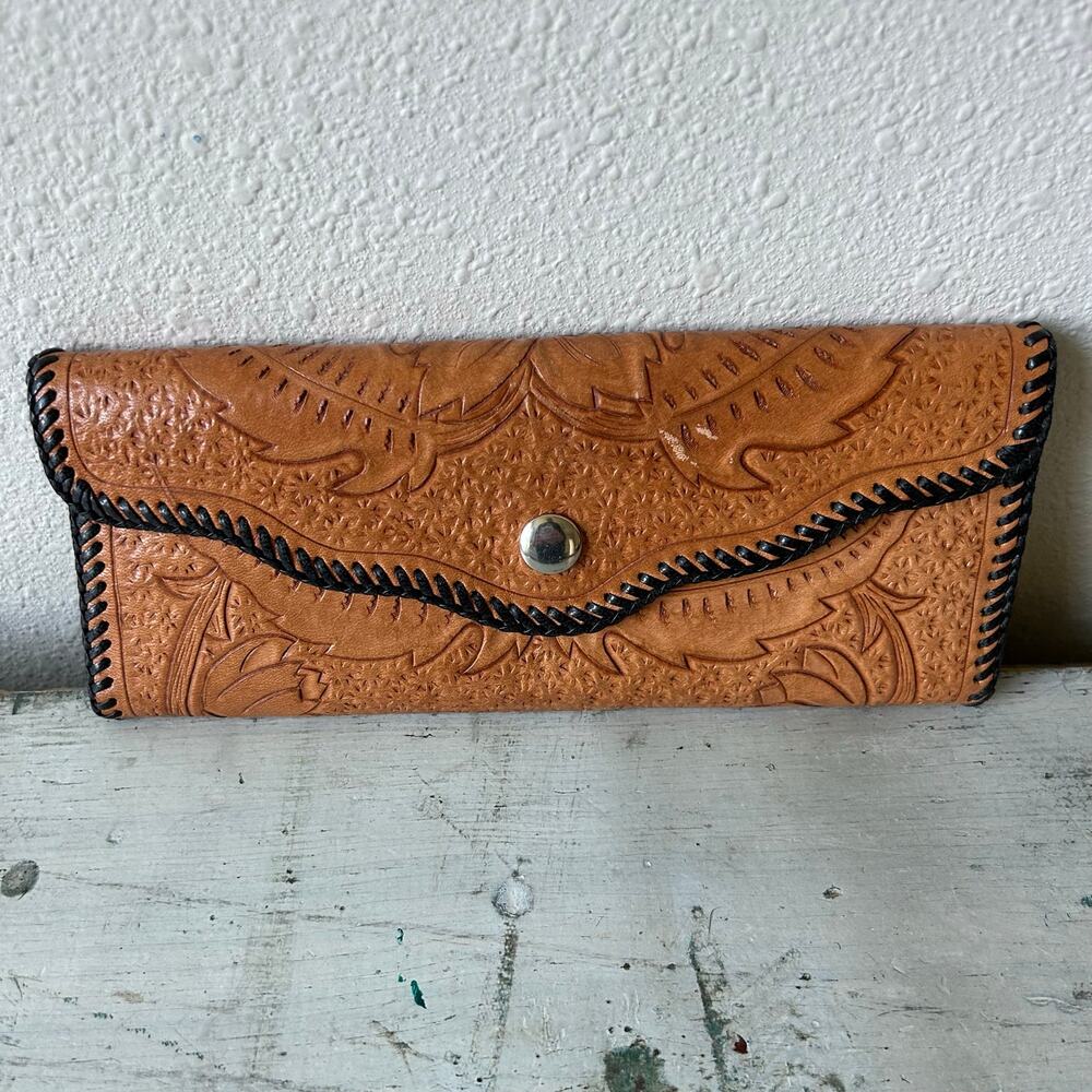 Vintage Tooled Leather Western Clutch Wallet Camel Brown Floral Whipstitch
